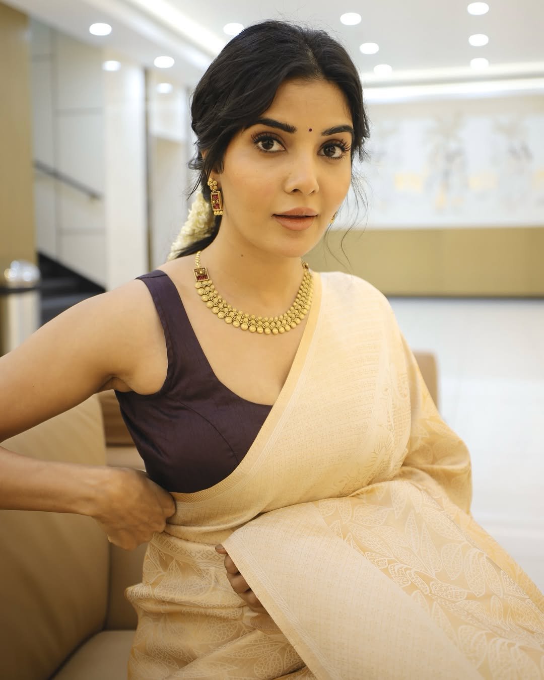 Madhuri Jain - Actress