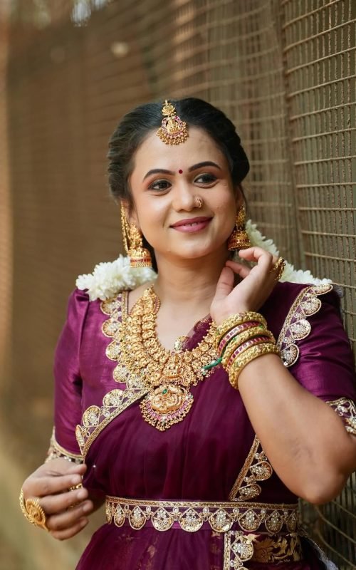 ManiMegalai Hussain - Anchor