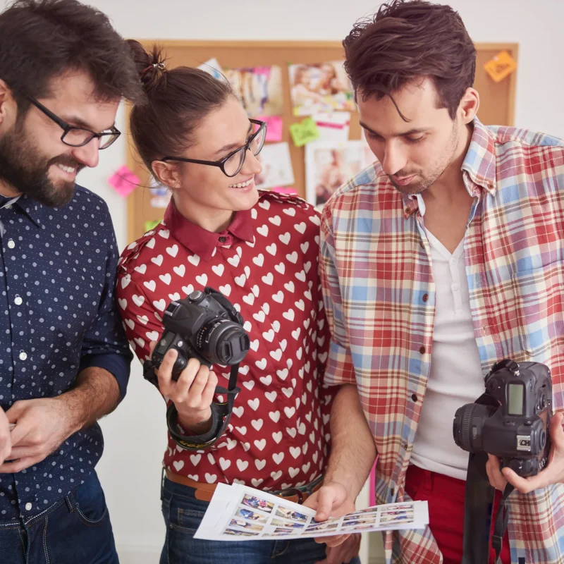 meeting-with-other-photographers-office